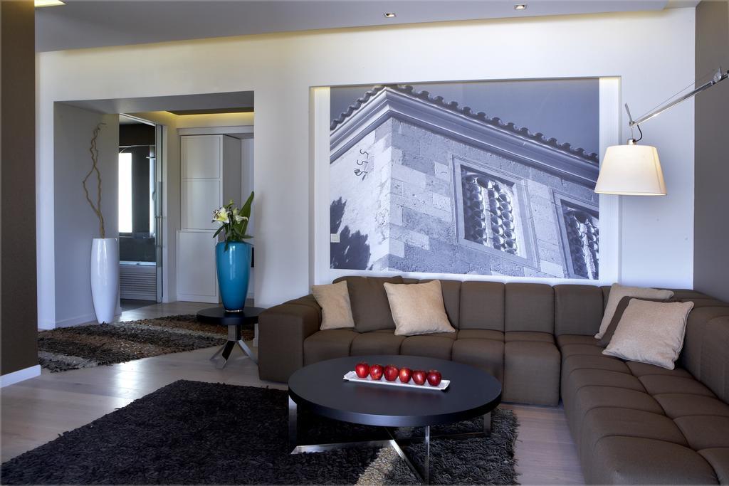 Superior Suite with Private Pool,123142921:JPEG